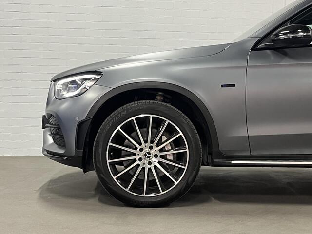 Mercedes-Benz GLC-KLASSE 300e 4MATIC Adapt. cruise | Open dak | Burmester | Massage | Memory | Stoelverwarming | Camera | Ambiente verlichting | Carplay | Originele kleur*