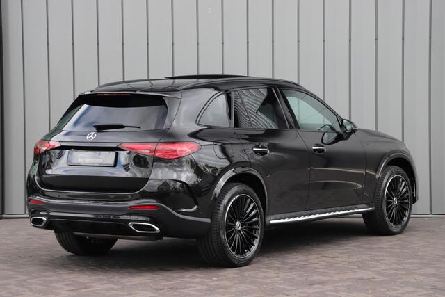 Mercedes-Benz GLC-KLASSE 300e AMG 4-Matic | 313PK | Luchtvering | Achterasbesturing | Head-up | Burmester | Keyless-go | Sfeerverlichting | Air-balance | 2024.