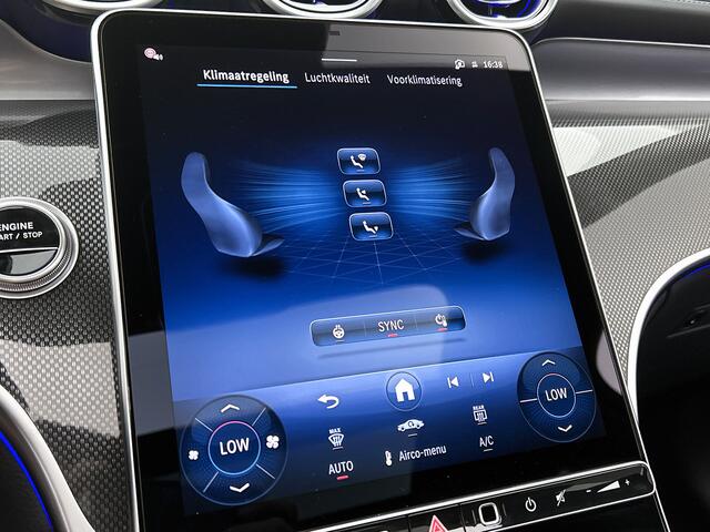 Mercedes-Benz GLC-KLASSE 300e 4MATIC Business Solution AMG | Premium | Winterpakket | Nightpakket | Rijassistentiepakket Plus | Trekhaak | Panoramaschuifdak | Burmester® 3D surround sound systeem | Treeplanken | 20 inch vijfspaaks lichtmetalen AMG-velgen |