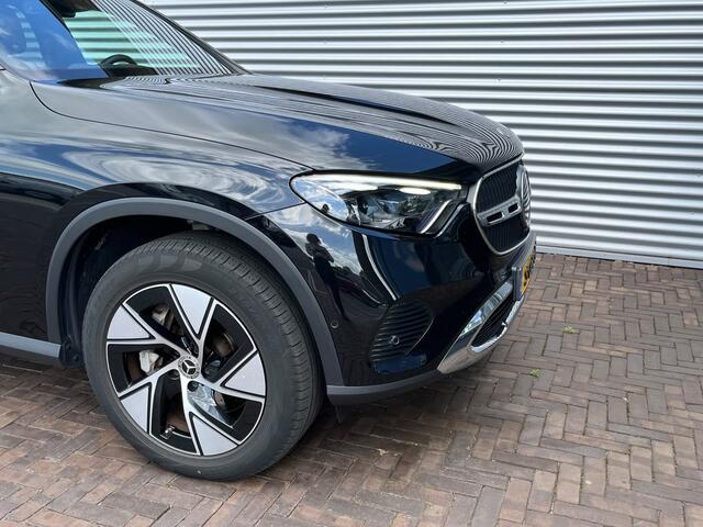 Mercedes-Benz GLC-KLASSE 300e 4MATIC AMG Line PANORAMADAK