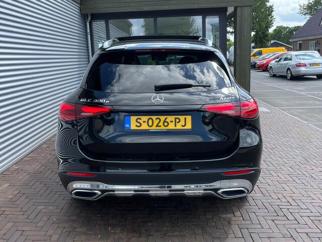 Mercedes-Benz GLC-KLASSE 300e 4MATIC AMG Line PANORAMADAK