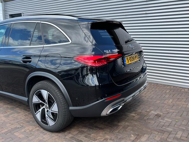 Mercedes-Benz GLC-KLASSE 300e 4MATIC AMG Line PANORAMADAK