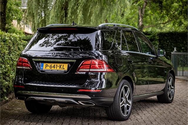 Mercedes-Benz GLE-KLASSE 500 e 4MATIC AMG Line Panorama Airmatic Harman Kardon 360 Camera
