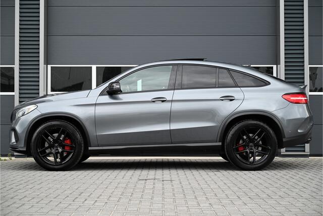 Mercedes-Benz GLE-KLASSE Coupe 400 4MATIC AMG / PANO / NIGHT / LEDER / CAMERA / LED / SFEERVERLICHTING / NIEUWSTAAT