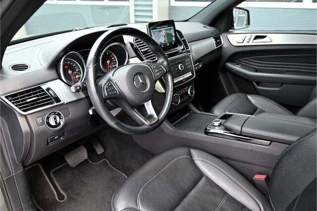 Mercedes-Benz GLE-KLASSE Coupe 400 4MATIC AMG / PANO / NIGHT / LEDER / CAMERA / LED / SFEERVERLICHTING / NIEUWSTAAT