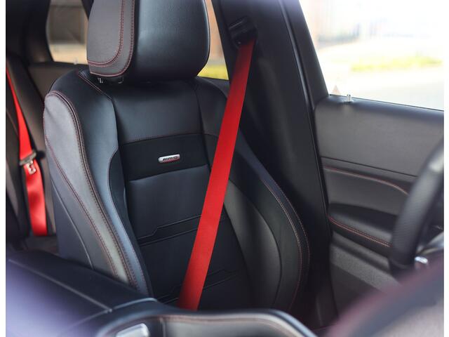 Mercedes-Benz GLE-KLASSE AMG 53 4MATIC+ Premium Plus | Rood design - Trekhaak - Pano