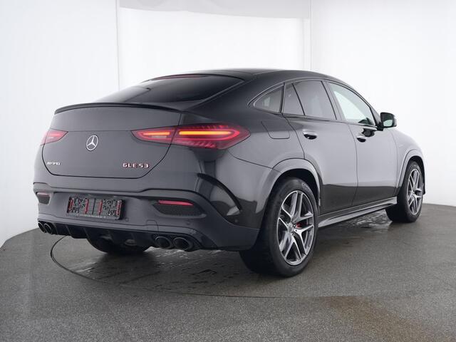 Mercedes-Benz GLE-KLASSE Coupé Mercedes-AMG 53 Hybrid 4MATIC+ Premium Plus Trekhaak | Panorama Schuif-Kanteldak | AMG Night Pakket | Distronic | Parkeerpakket met 360°-camera | Lederen Bekleding. Inclusief 24 maanden MB Certified garantie voor Europa.