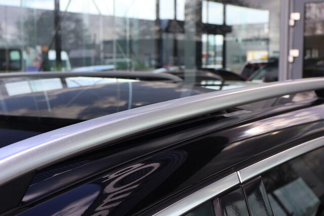 Mercedes-Benz GLE-KLASSE 300 d 4MATIC l Panoramadak l MBUX l Camera l LED High performance l Spiegel pakket l Smartphone integratie l Wegklapbare trekhaak l Elektrische bedienbare achterklep l Tempomaat l Dode hoek assistent l Adaptief groot licht assistent l BTW auto I Parkeer p