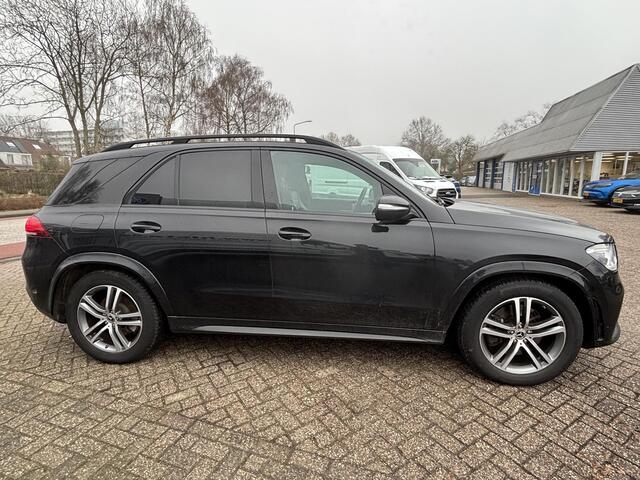 Mercedes-Benz GLE-KLASSE 350 e 4MATIC Premium Plus | Bellen voor bezichtiging | 334pk | AMG | Panoramadak | Trekhaak | Burmester | AIRMATIC luchtvering | Standkachel | Stoelverwarming | Stoelkoeling | 360 camera | Achterbankverwarming | Adaptive cruise control