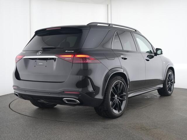 Mercedes-Benz GLE-KLASSE 400 e 4MATIC AMG Plug-In Hybride AMG | Night Pakket | Trekhaak | Airmatic | Panorama Schuif-Kanteldak | 22 Inch AMG Velgen. Inclusief 24 maanden MB Certified garantie voor Europa.