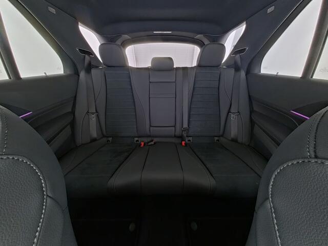 Mercedes-Benz GLE-KLASSE 400 e 4MATIC AMG Plug-In Hybride AMG | Night Pakket | Trekhaak | Airmatic | Panorama Schuif-Kanteldak | 22 Inch AMG Velgen. Inclusief 24 maanden MB Certified garantie voor Europa.