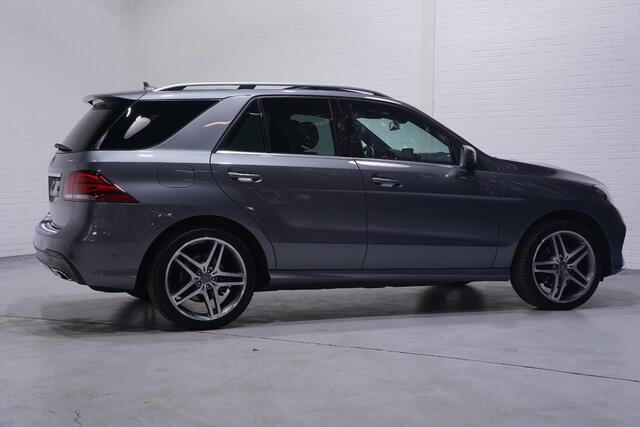 Mercedes-Benz GLE-KLASSE 250 d 4MATIC AMG Sport Edition pano-dak lederen bekleding luchtvering led-verlichting 21"-inch lmv soft-close electrische-achterklep private-glas PDC v+a wegklapbare trekhaak cruise-controle zwarte dakhemel Navigatie dakrails-allu