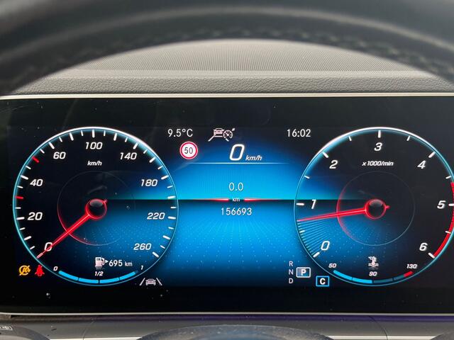 Mercedes-Benz GLE-KLASSE 400 d 4MATIC AMG Premium Plus l Panoramadak l Distronic l Multibeam LED l Burmester lWegklapbare Trekhaak l Stoelverwarming l Memory l Dode hoek detectie l 360 gr Camera l Night pakket l Keyless GO l Sfeerverlichting l HANDFREE ACCES l Alarm klasse 3 l Ne