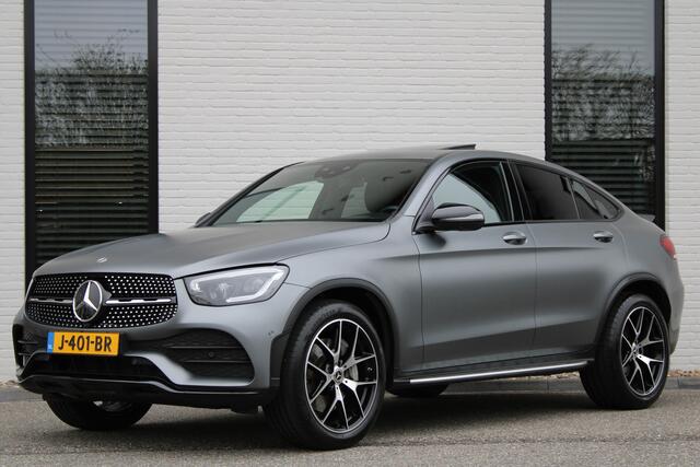 Mercedes-Benz Glc Coupé 300 4MATIC / Premium Plus / AMG / Panorama / NL-Auto / Vol Opties / NIEUWSTAAT