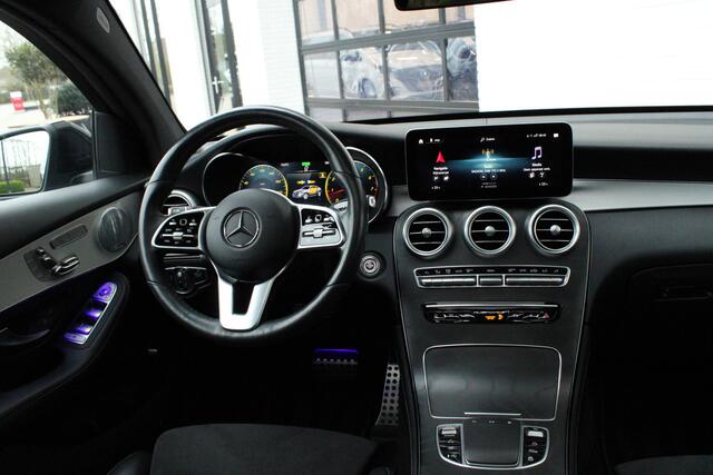 Mercedes-Benz Glc Coupé 300 4MATIC / Premium Plus / AMG / Panorama / NL-Auto / Vol Opties / NIEUWSTAAT