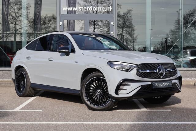 Mercedes-Benz Glc Coupé 400e 4MATIC AMG Line I Luchtvering I Meesturende achteras I Panorama dak I NAPPA Leer I 360 camera I Trekhaak I HUD I Burmester I I Zeer compleet I DIGITAL LIGHT I Stoelverwarming/ventilatie I Carbon I
