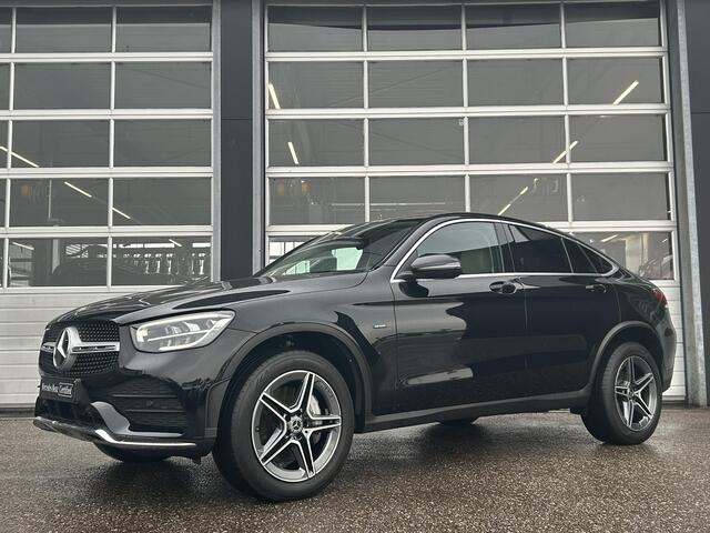 Mercedes-Benz Glc Coupé 300e 4MATIC AMG | Beige Leder | Trekhaak | Burmester Sound | DAB Tuner | LED verlichting | Stoelverwarming | Digitaal dashboard display