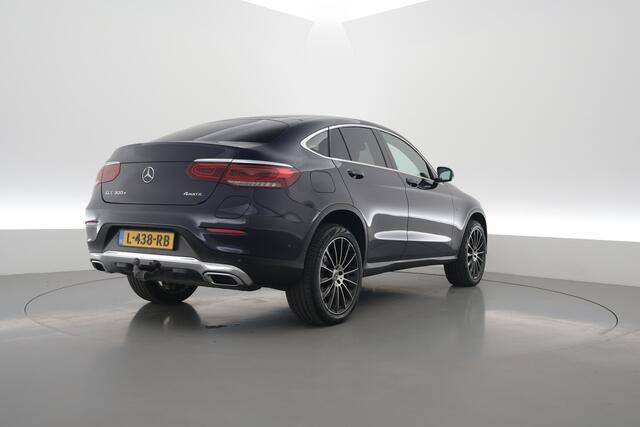 Mercedes-Benz Glc Coupé 300e 4MATIC Business Solution Luxury | Adapt. Cruise | Apple CarPlay & Android Auto | Pano | Trekhaak | Dodehoek | Stoelverw.
