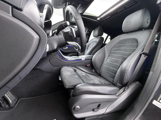 Mercedes-Benz Glc Coupé 300e 4MATIC Business Solution AMG Schuifdak Trekhaak Sfeerverlichting Camera