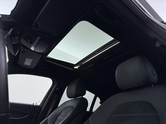 Mercedes-Benz Glc Coupé 300e 4MATIC Business Solution AMG Schuifdak Trekhaak Sfeerverlichting Camera