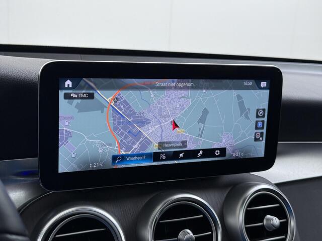 Mercedes-Benz Glc Coupé 300e 4MATIC Business Solution AMG Schuifdak Trekhaak Sfeerverlichting Camera