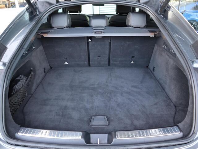 Mercedes-Benz Glc Coupé 300e 4MATIC AMG line | Schuifdak | LED Koplampen | Burmester | Camera | LED | Automaat