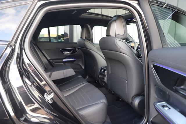 Mercedes-Benz Glc Coupé 300e AMG 4-Matic | 313PK | Pano | Keyless-go | Sfeerverlichting | Digital-light | Leder | Distronic+ | Stuurwielverw. | 2025.