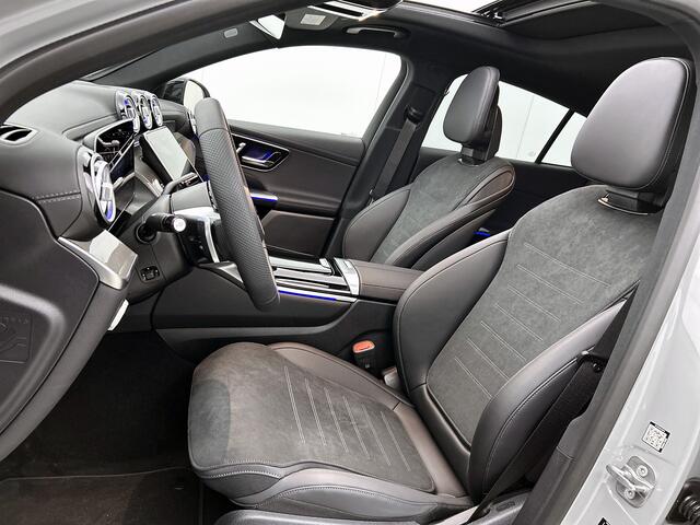 Mercedes-Benz Glc Coupé 300 e 4MATIC Sport Edition | Premium | Nightpakket | Treeplanken | Trekhaak | AMG spoiler | DISTRONIC | Panoramaschuifdak |