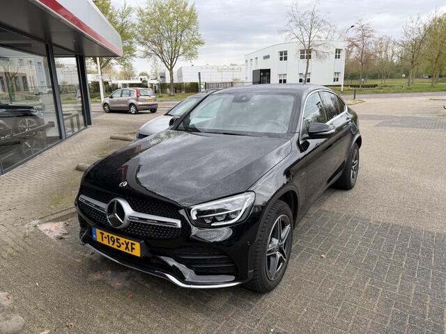 Mercedes-Benz Glc Coupé 300e 4MATIC Business Solution AMG KEYLESS & GO/1E EIGENAAR/DEALER ONDERHOUDEN/DODEHOEK/AMG/STOELVERWARMING