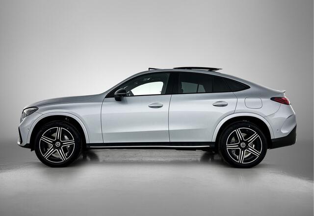 Mercedes-Benz Glc Coupé 300e 4MATIC Sport Edition | Premium | Nightpakket | Treeplanken in aluminiumlook | Trekhaak | DISTRONIC | AMG spoiler | URBAN GUARD Plus | Smartphone-integratie | Sfeerverlichting |