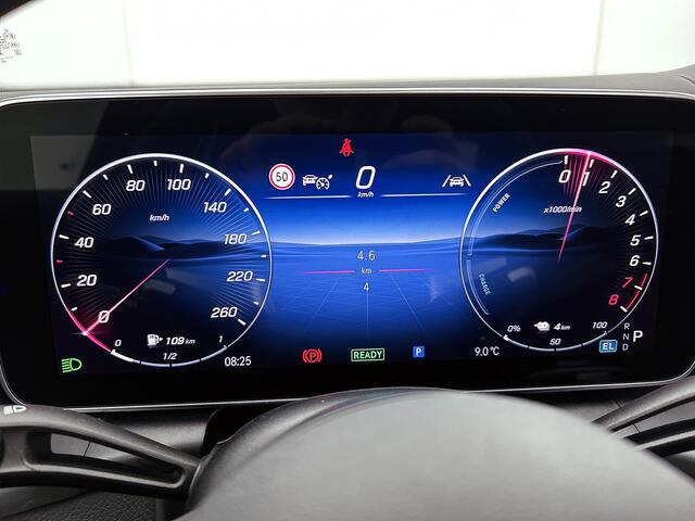 Mercedes-Benz Glc Coupé 300e 4MATIC Sport Edition | Premium | Nightpakket | Treeplanken in aluminiumlook | Trekhaak | DISTRONIC | AMG spoiler | URBAN GUARD Plus | Smartphone-integratie | Sfeerverlichting |