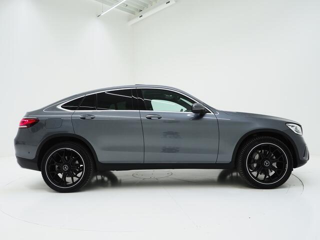 Mercedes-Benz Glc Coupé 300e 4MATIC | Schuifdak | Leder | 360 | Virtual | Sfeerlicht | Keyless | Stoelverwarming | Carplay