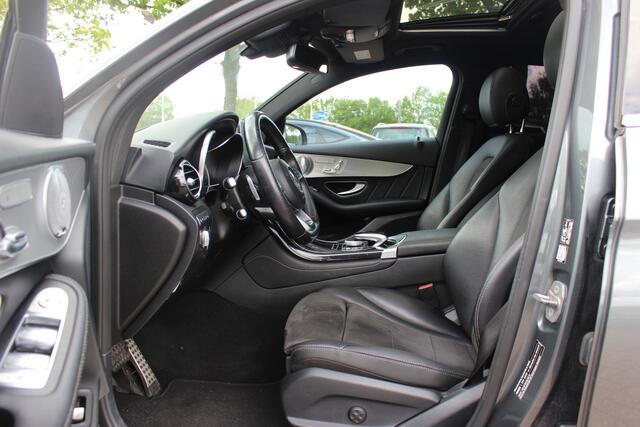 Mercedes-Benz Glc Coupé 250 d 4MATIC Edition 1 / Trekhaak / Schuifdak / 360Camera / Head-up / Burmester / Keyless / 19'' / Leder&Alcantara / Dodehoek / Stoelverwarming / DAB / Cruise Control