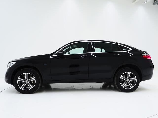 Mercedes-Benz Glc Coupé 300e 4MATIC | Leder | Camera | Virtual | Stoelverwarming | Donkere Hemel | Dodehoek | Carplay