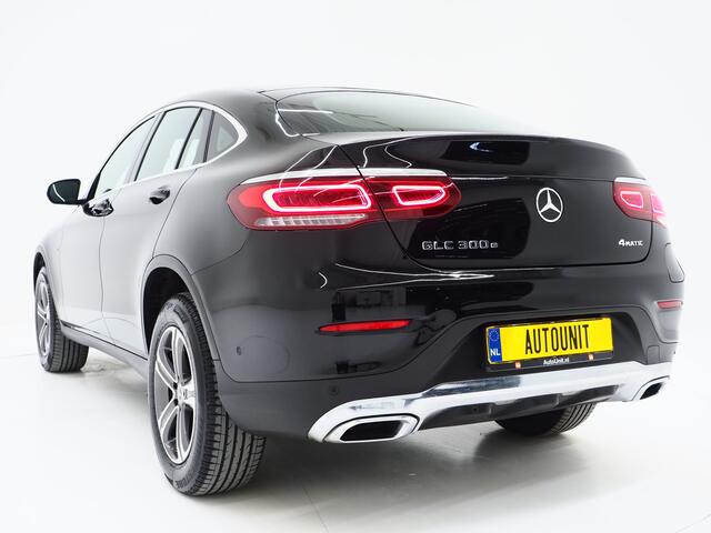 Mercedes-Benz Glc Coupé 300e 4MATIC | Leder | Camera | Virtual | Stoelverwarming | Donkere Hemel | Dodehoek | Carplay