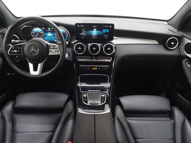 Mercedes-Benz Glc Coupé 300e 4MATIC | Leder | Camera | Virtual | Stoelverwarming | Donkere Hemel | Dodehoek | Carplay