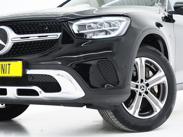 Mercedes-Benz Glc Coupé 300e 4MATIC | Leder | Camera | Virtual | Stoelverwarming | Donkere Hemel | Dodehoek | Carplay