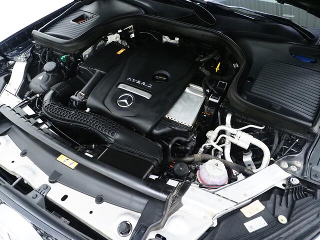 Mercedes-Benz Glc Coupé 300e 4MATIC | Leder | Camera | Virtual | Stoelverwarming | Donkere Hemel | Dodehoek | Carplay