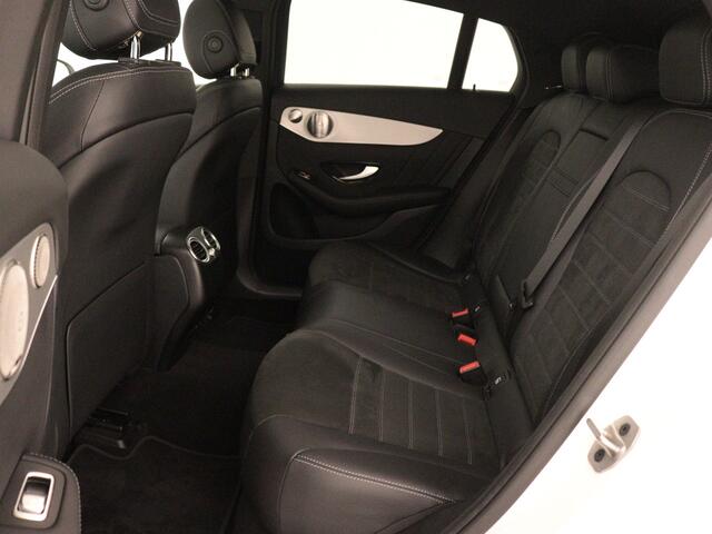 Mercedes-Benz Glc Coupé 300e 4MATIC Business Solution AMG Inclusief 24 maanden MB Certified garantie voor Europa.