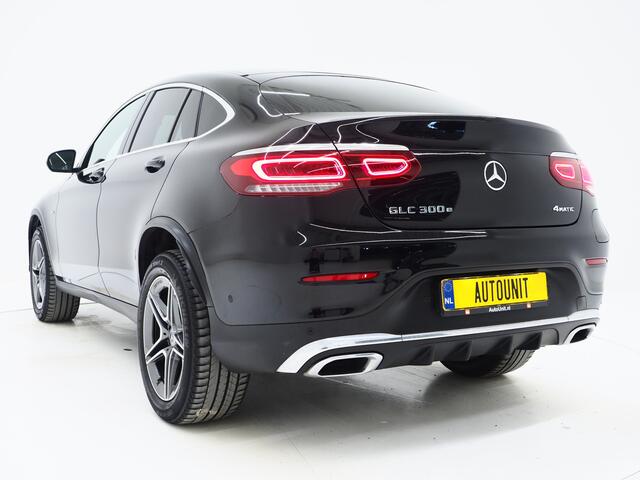 Mercedes-Benz Glc Coupé 300e 4MATIC AMG | Leder/Alcantara | Camera | Stoelverwarming | Sportstuur | Cruise | DAB | Carplay