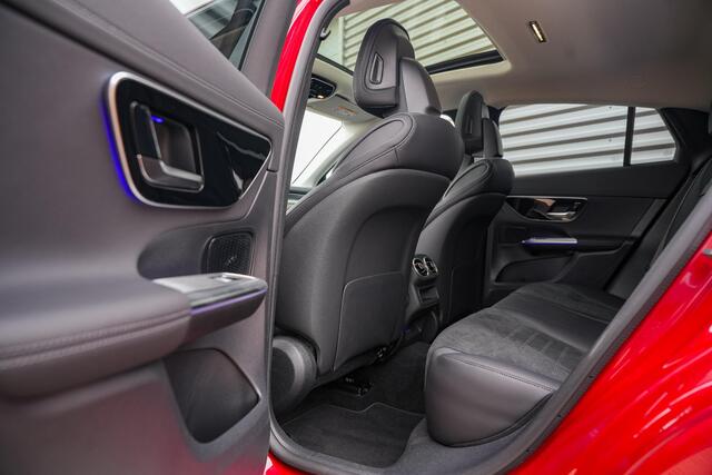 Mercedes-Benz Glc Coupé 400e 4MATIC AMG Line Schuifdak Ambient Trekhaak Leer 360 Camera Memory ACC