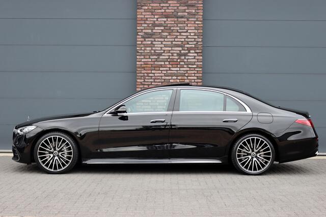 Mercedes-Benz S-KLASSE 580 e 4MATIC Lang AMG Line | Airmatic | Chauffeurspakket | Achterasbesturing | Augmented HUD | Distronic+ | Burmester | 3D-Display | Entertainment Achter | Vlakkenverwarming | Zonweringspakket |