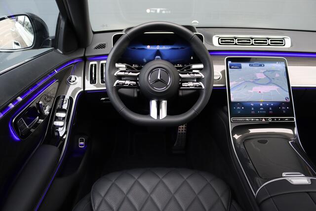 Mercedes-Benz S-KLASSE 580 e 4MATIC Lang AMG Line | Airmatic | Achterasbesturing | Chauffeurspakket | Distronic+ | Memory | Stoelventilatie V+A | Burmester | Soft-Close | Digital Light | Vlakkenverwarming | HUD |