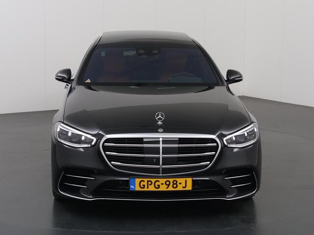 Mercedes-Benz S-KLASSE 580 e 4MATIC Lang AMG Line | Chauffeurspakket | Stoelkoeling voor en achter | Digital Light | 20" multispaaks velgen | Headup |