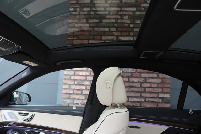 Mercedes-Benz S-KLASSE 560 AMG Line Premium | V8 | Active Body Control | Distronic+ | HUD | Panoramadak | Burmester | Nachtzicht | Intelligent Light System | Soft-Close | Keyless Go | Camera | Nappa Leder |