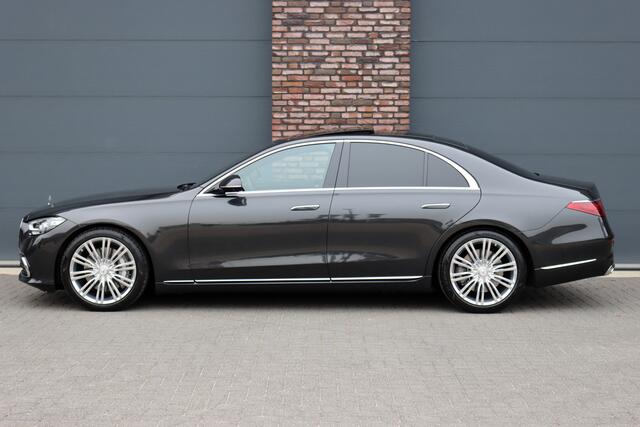 Mercedes-Benz S-KLASSE 500 4MATIC Premium | E-Active Body Control | Achterasbesturing | Distronic+ | Massage | Burmester High End | Stoelventilatie V+A | 3D-Display | MBUX Tablet | Verwarmd Stuurwiel | Zonweringpakket |