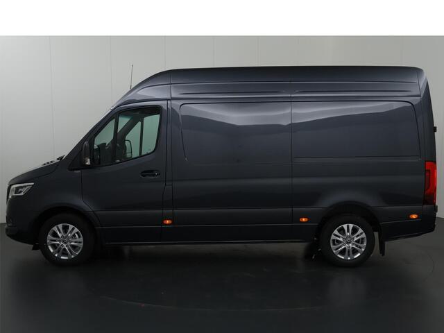 Mercedes-Benz SPRINTER 319 CDI L2 H2 Select | Aut. | Navigatie | Airco | Stoelverwarming | Achteruitrijcamera | Distronic | Dodehoekassistent | Geveerde Comfortstoel en bijrijdersbank | Trekhaakvoorbereiding 3500kg | Certified |