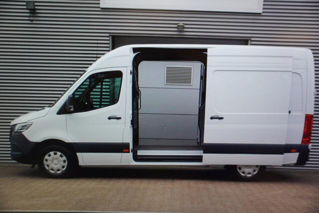 Mercedes-Benz SPRINTER 317 CDI 170PK L2H2 Pro automaat Schuifdeur links en Rechts Trekhaak 3.500KG | Climate | adap.Cruise | Apple/Android | Blis | Camera