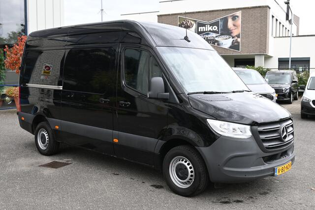 Mercedes-Benz SPRINTER 317 CDI L2H2 RWD 3500 kg trekhaak, Geveerde stoel, Navigatie met camera