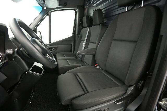 Mercedes-Benz SPRINTER 315 1.9 CDI L4H2 150PK Automaat 3500KG Trekgew. Trekhaak Airco Camera Carplay Cruise 3 Persoons Navi Sidebars